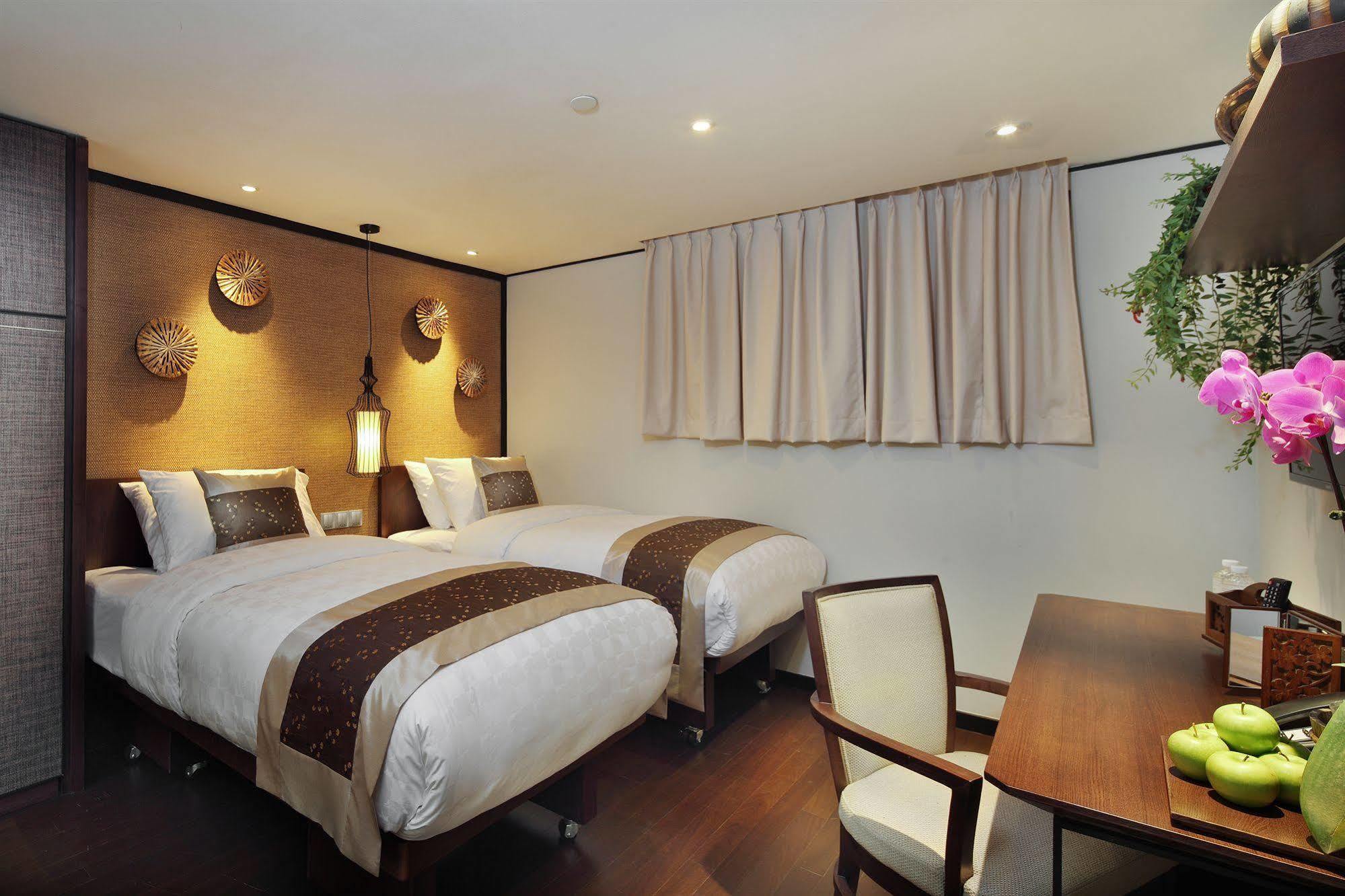 Hotel Clover 33 Jalan Sultan Singapura Exterior foto